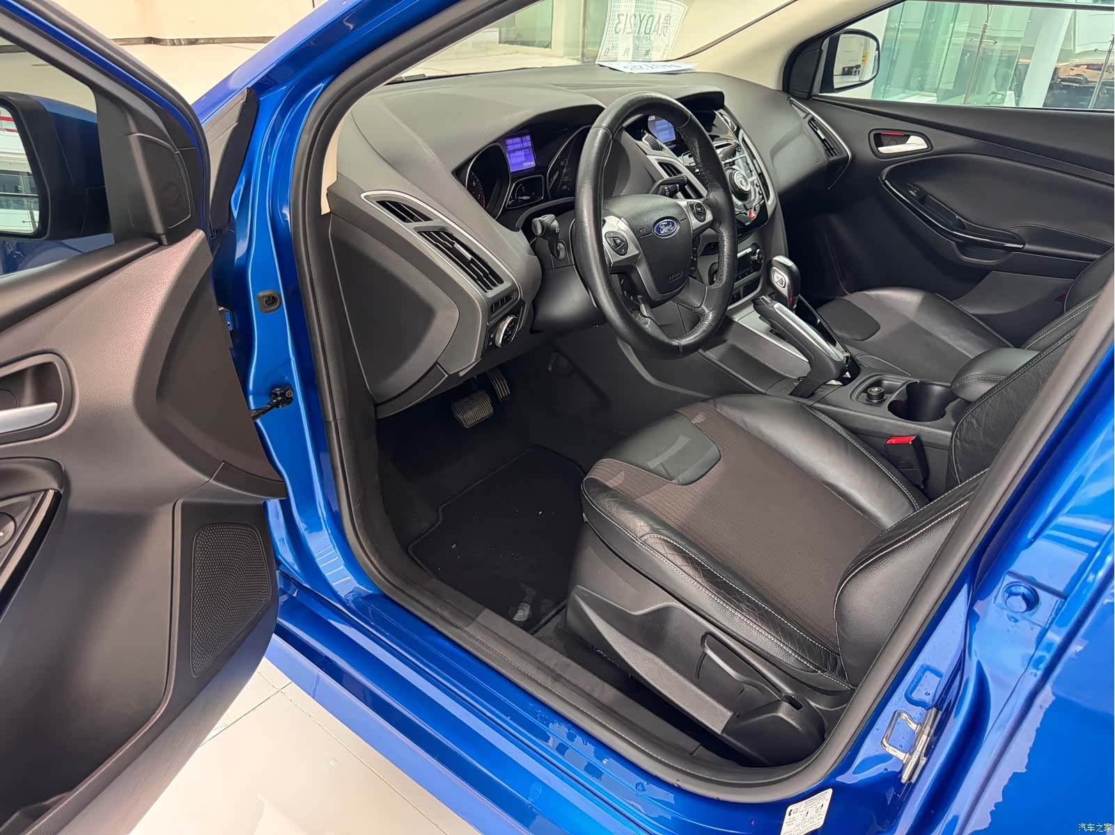 Ford Focus, 2012 4
