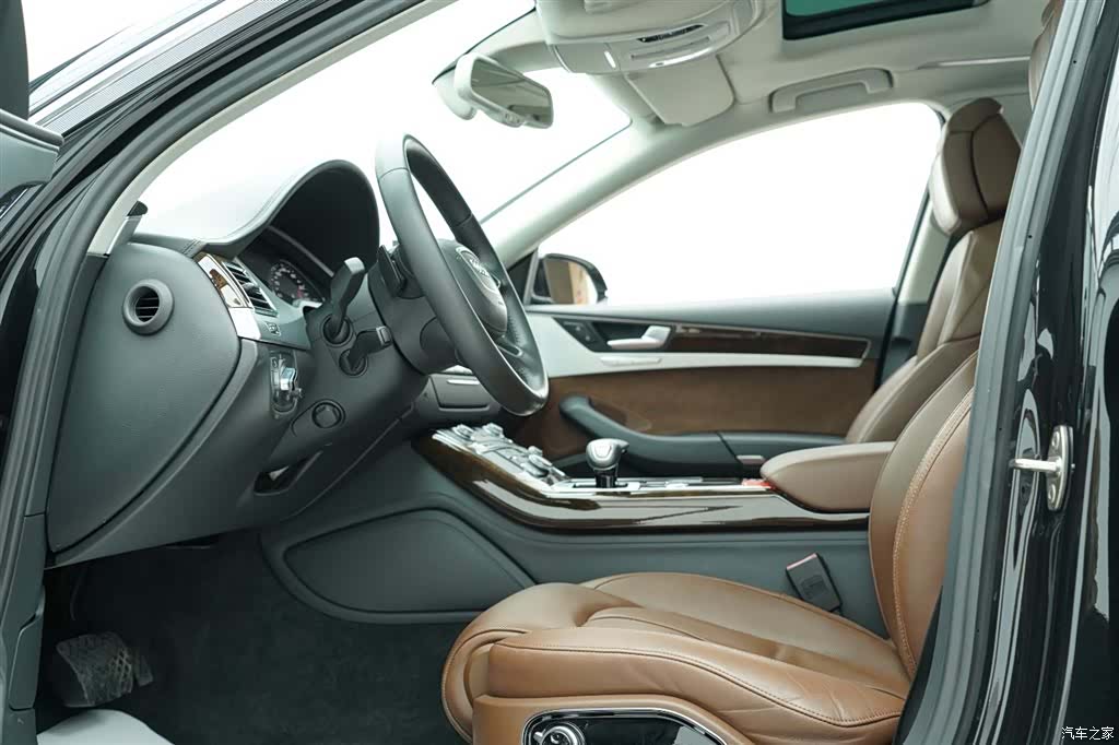 Audi A8L, 2014 11