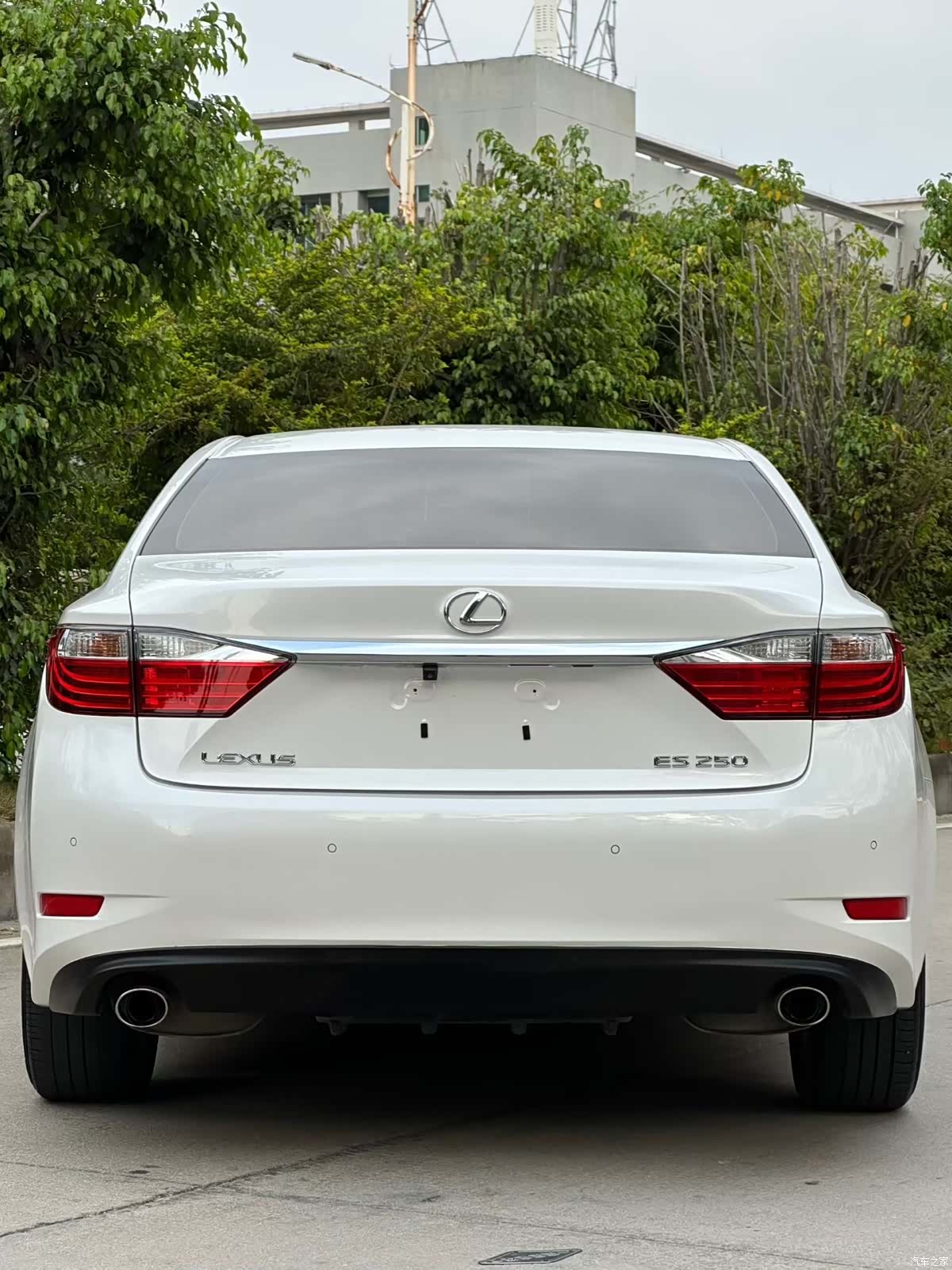 Lexus ES, 2014 9