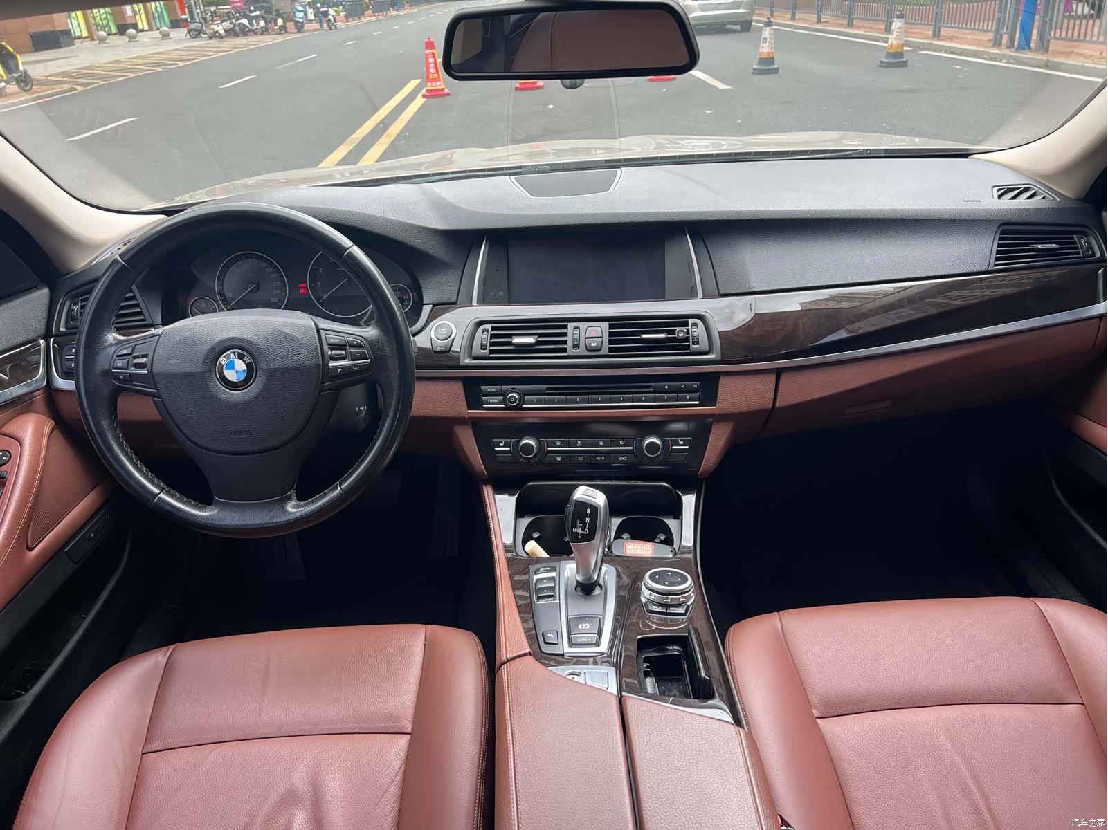 BMW 5 Series, 2016 12