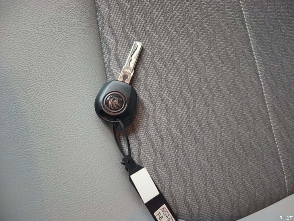 Skoda Rapid, 2017 9
