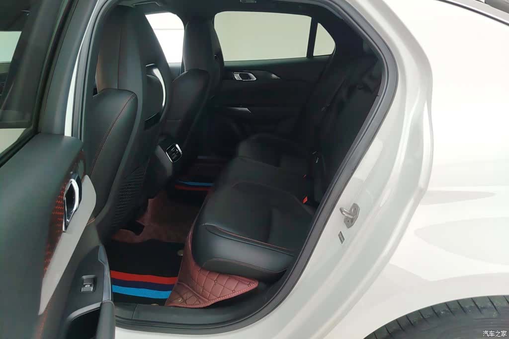 Lynk & Co 01, 2019 11