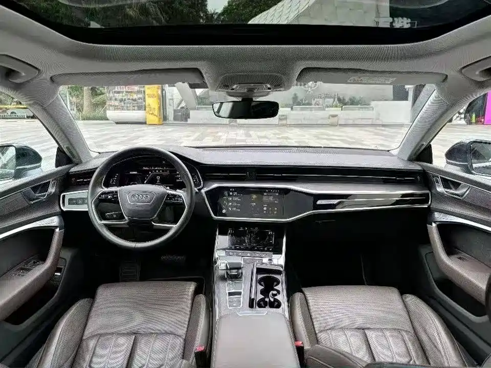 Audi A7L