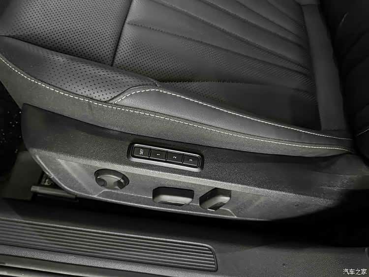 Volkswagen Passat, 2026 8