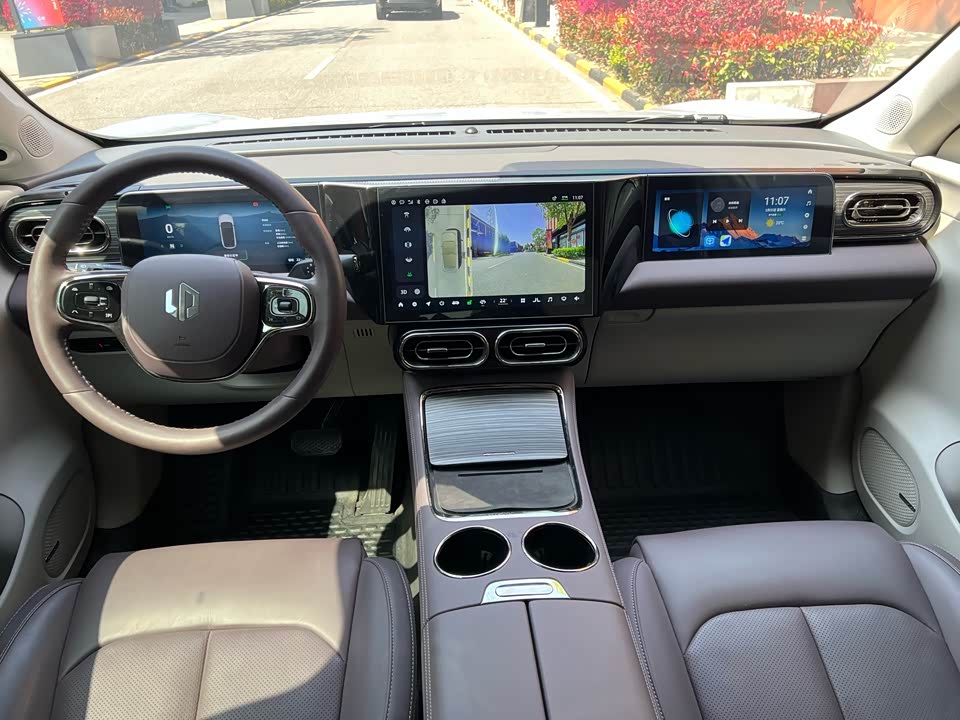 Leapmotor C11