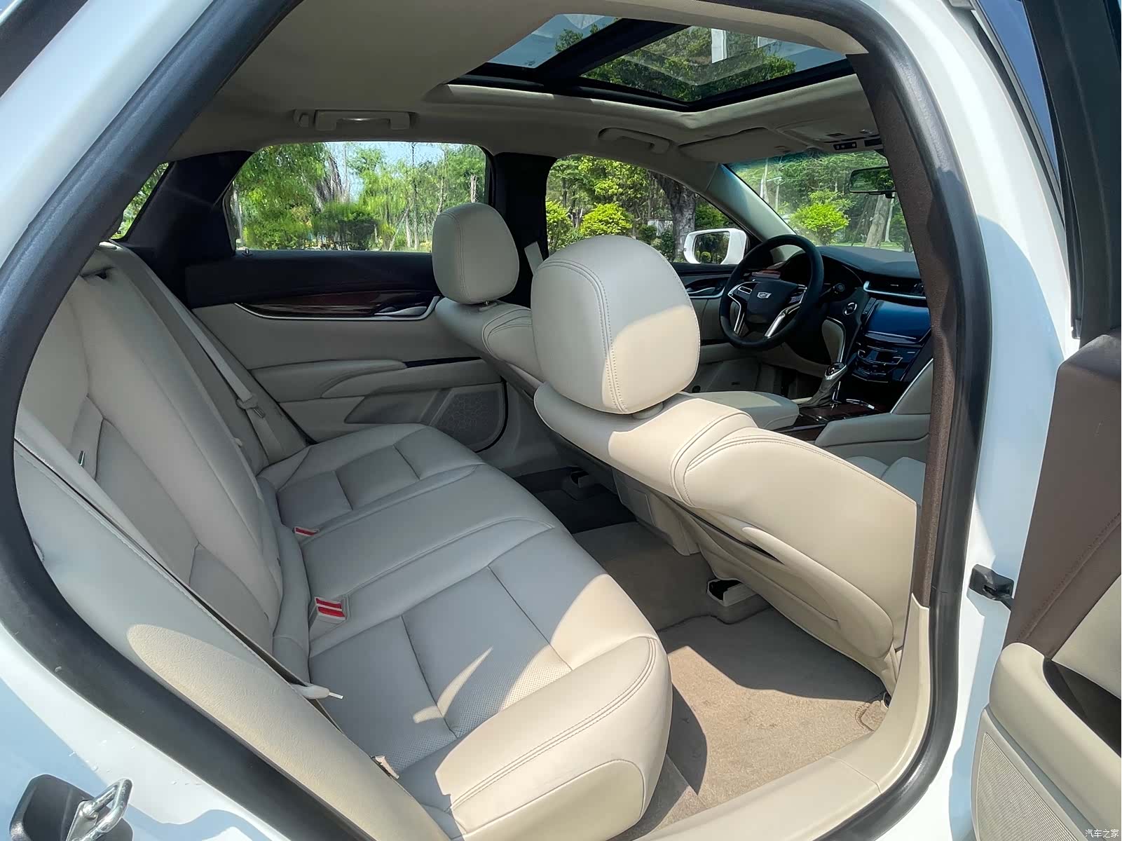 Cadillac XTS, 2017 23