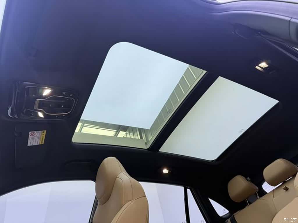 Roewe RX5, 2023 22