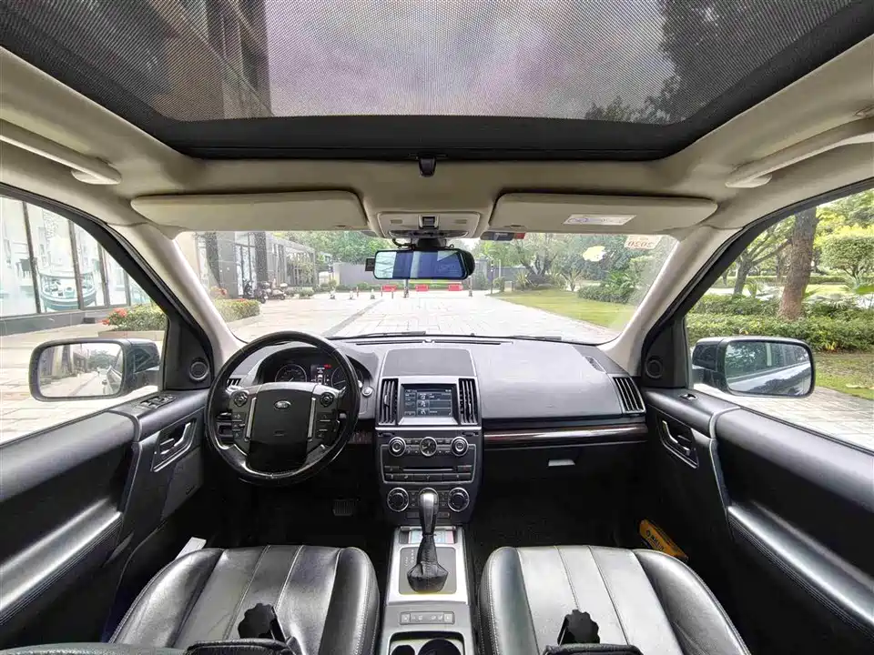 Land Rover Freelander 2