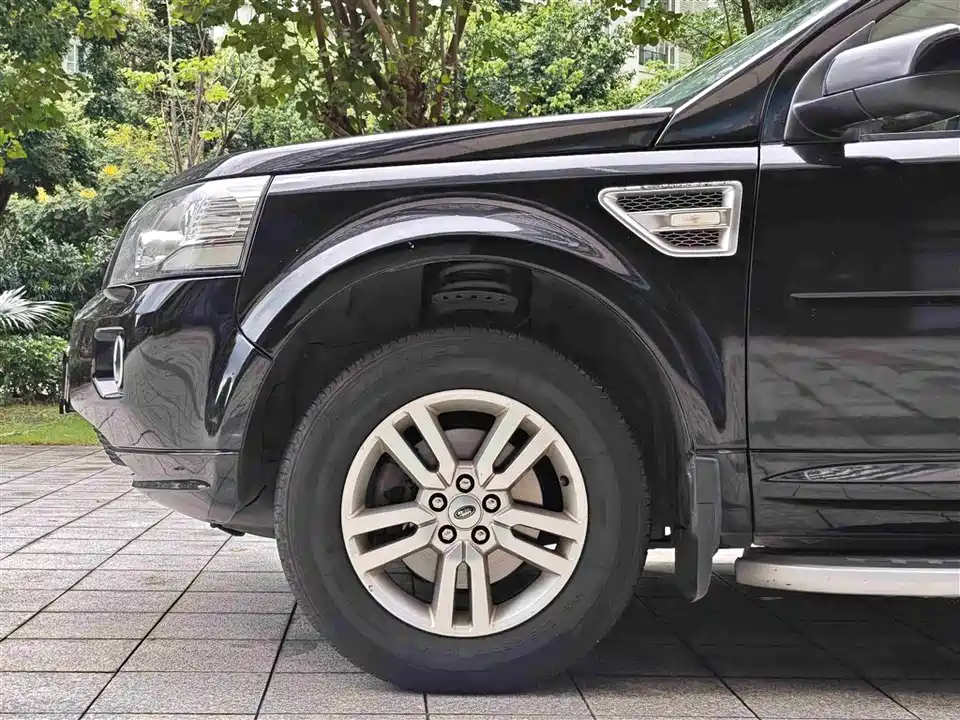 Land Rover Freelander 2