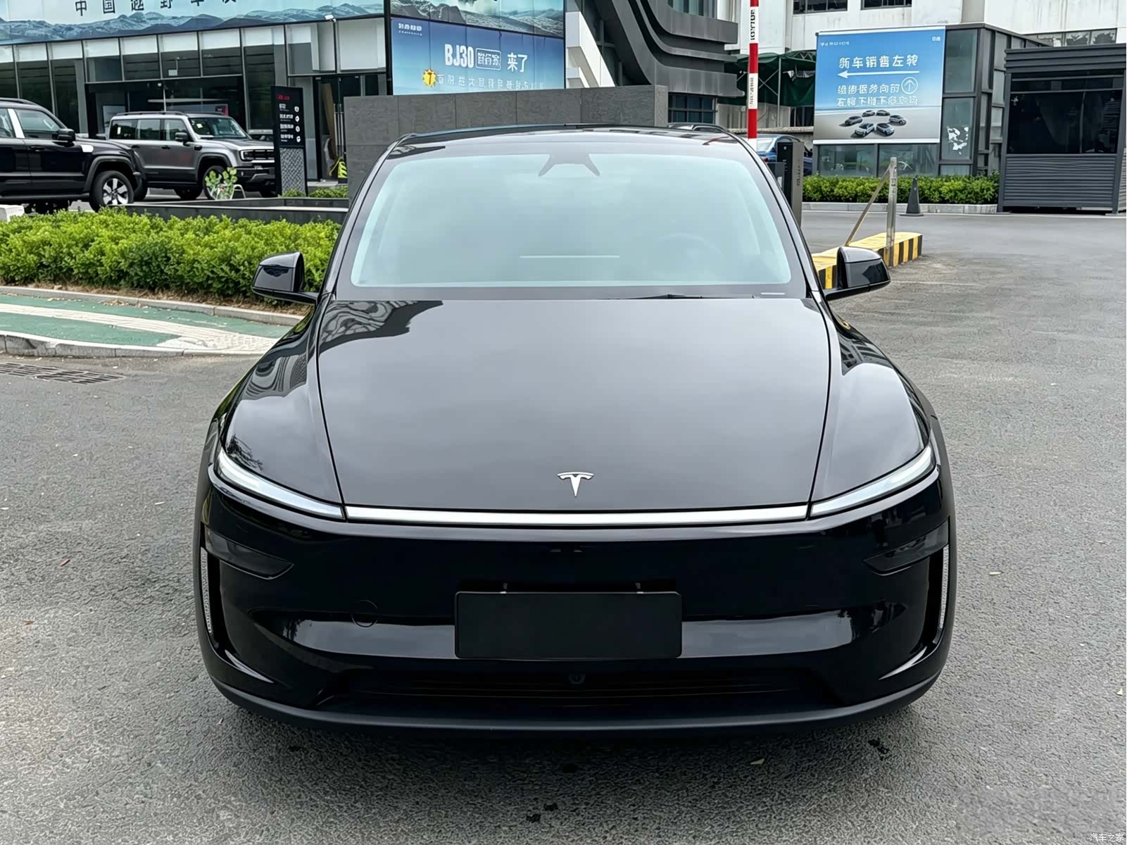 Tesla Model Y, 2025 2