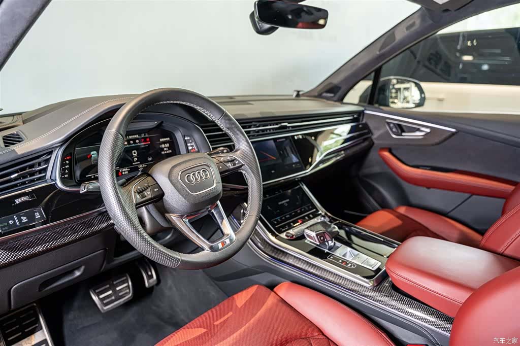 Audi Q7, 2024 6