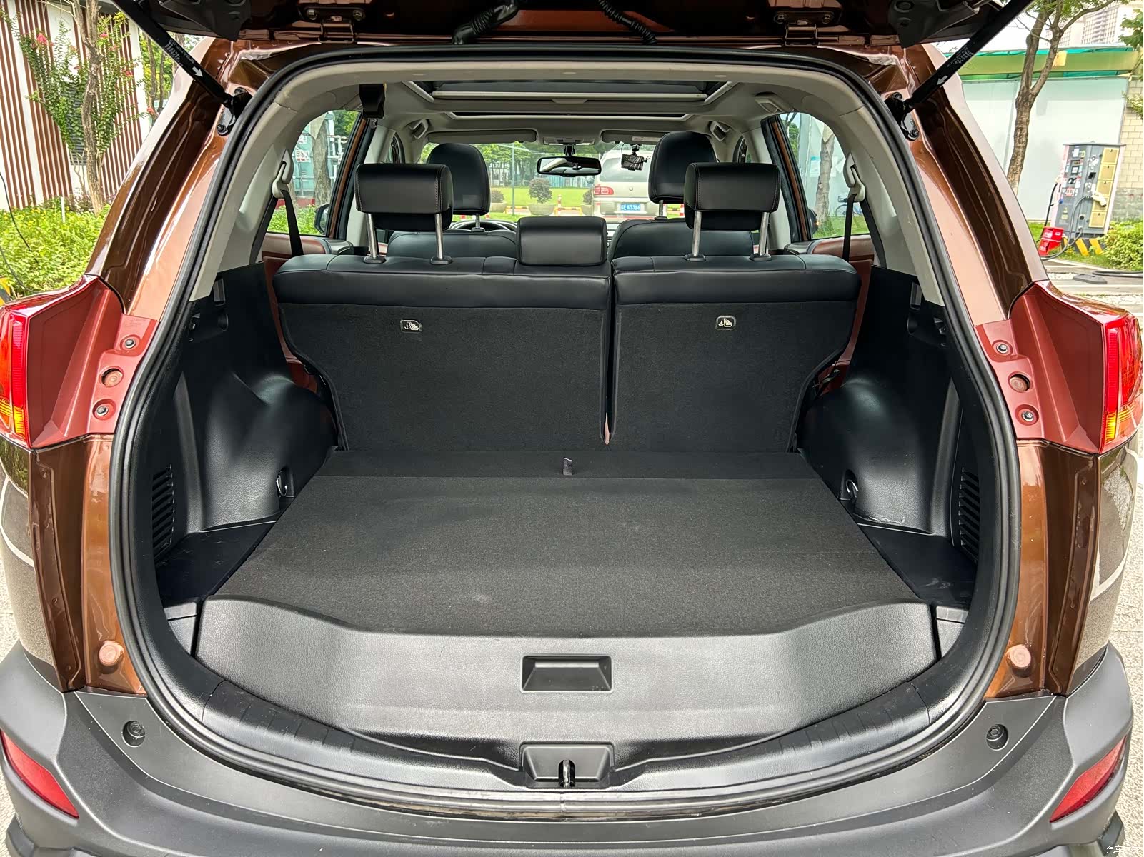 Toyota RAV4, 2015 19