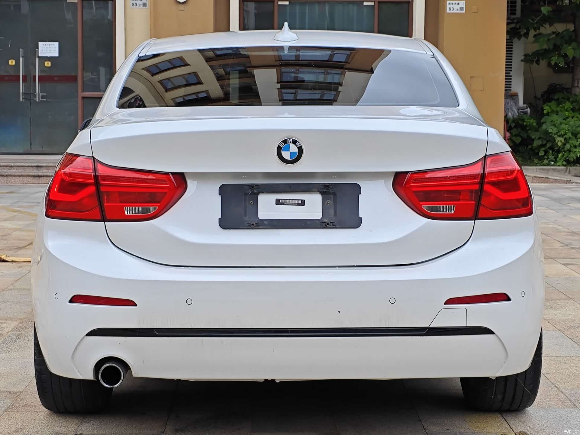 BMW 1 Series, 2018 все фото