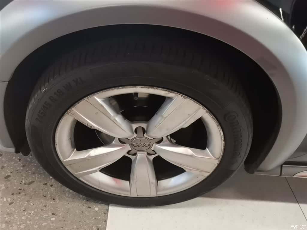 Audi A4, 2014 23