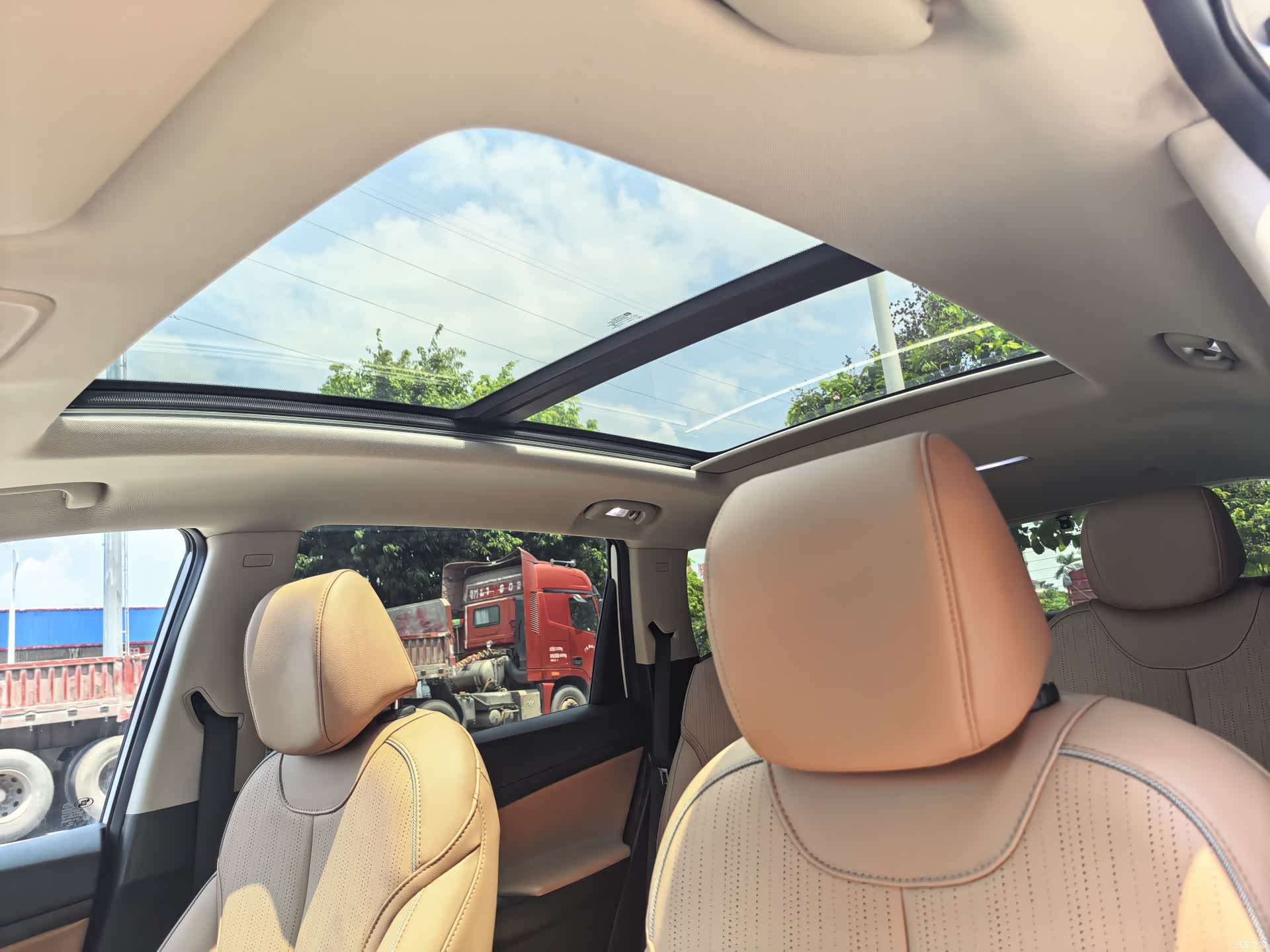 Buick GL6, 2022 13