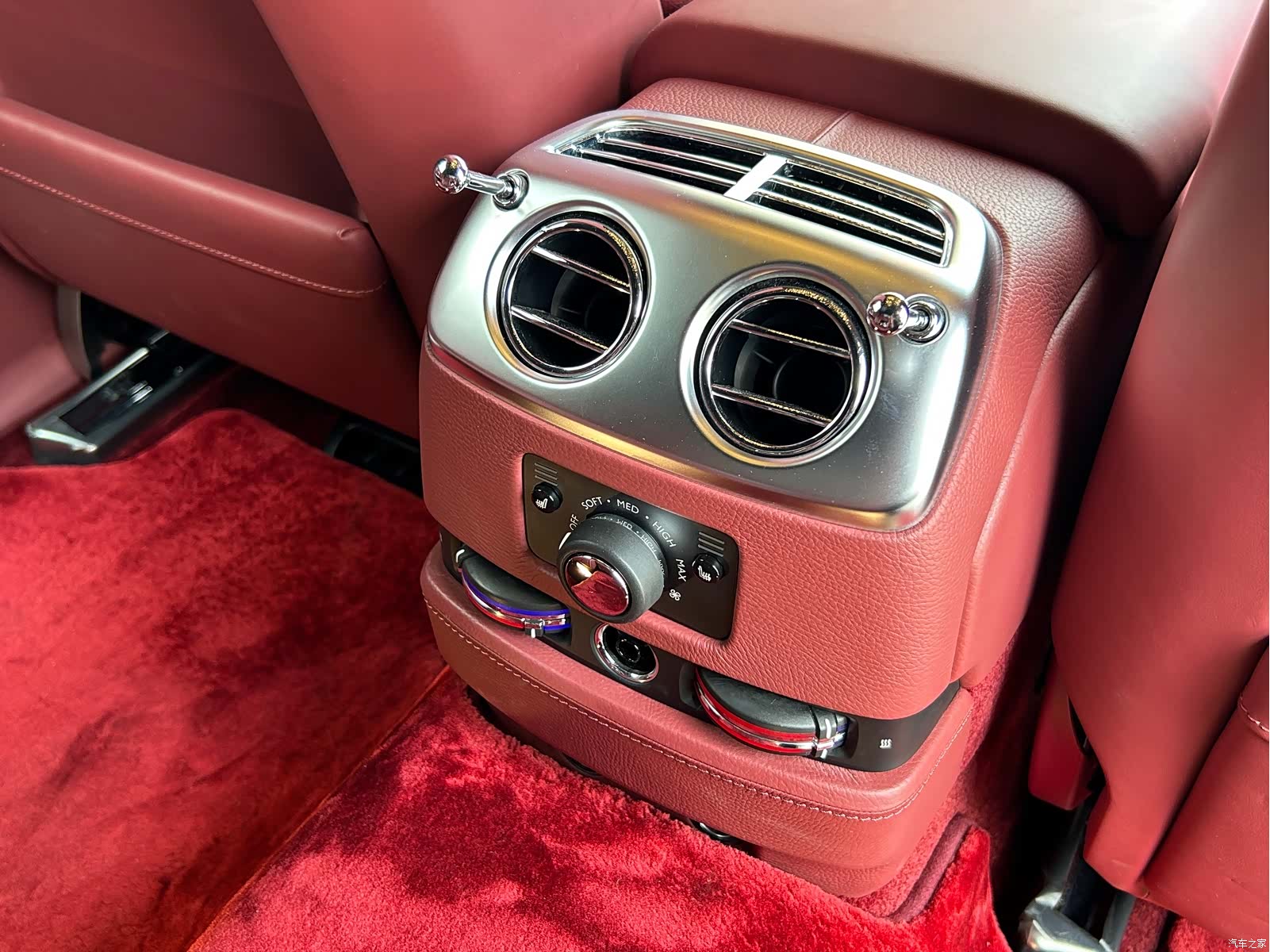 Rolls-Royce Ghost, 2018 31