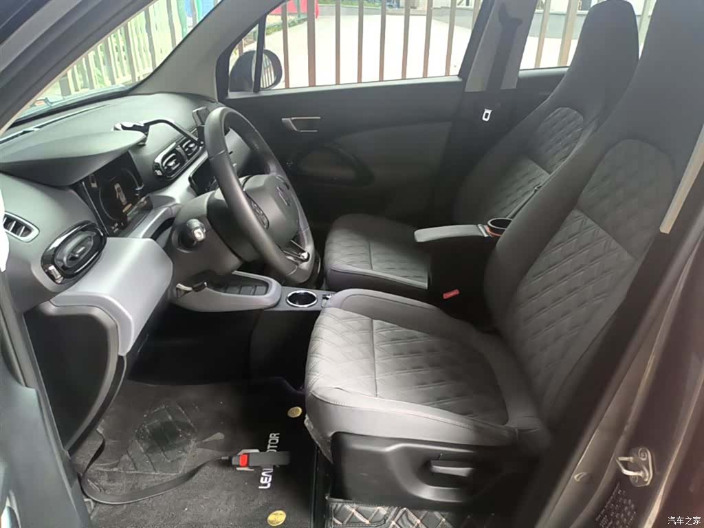 Leapmotor T03, 2022 15