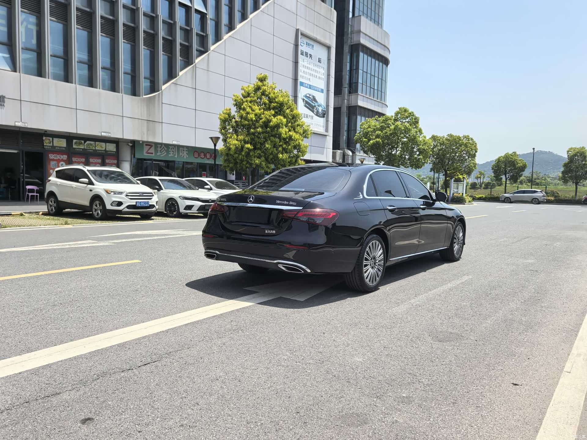Mercedes-Benz E-Class, 2023 все фото