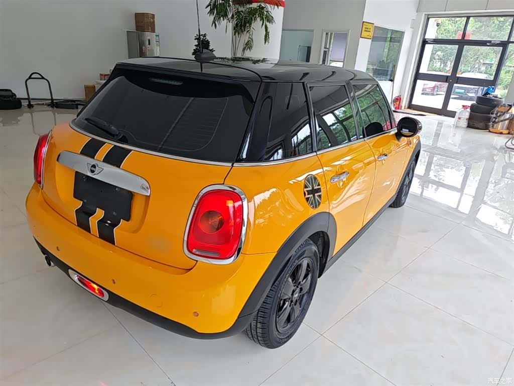 Mini ONE, 2017 7