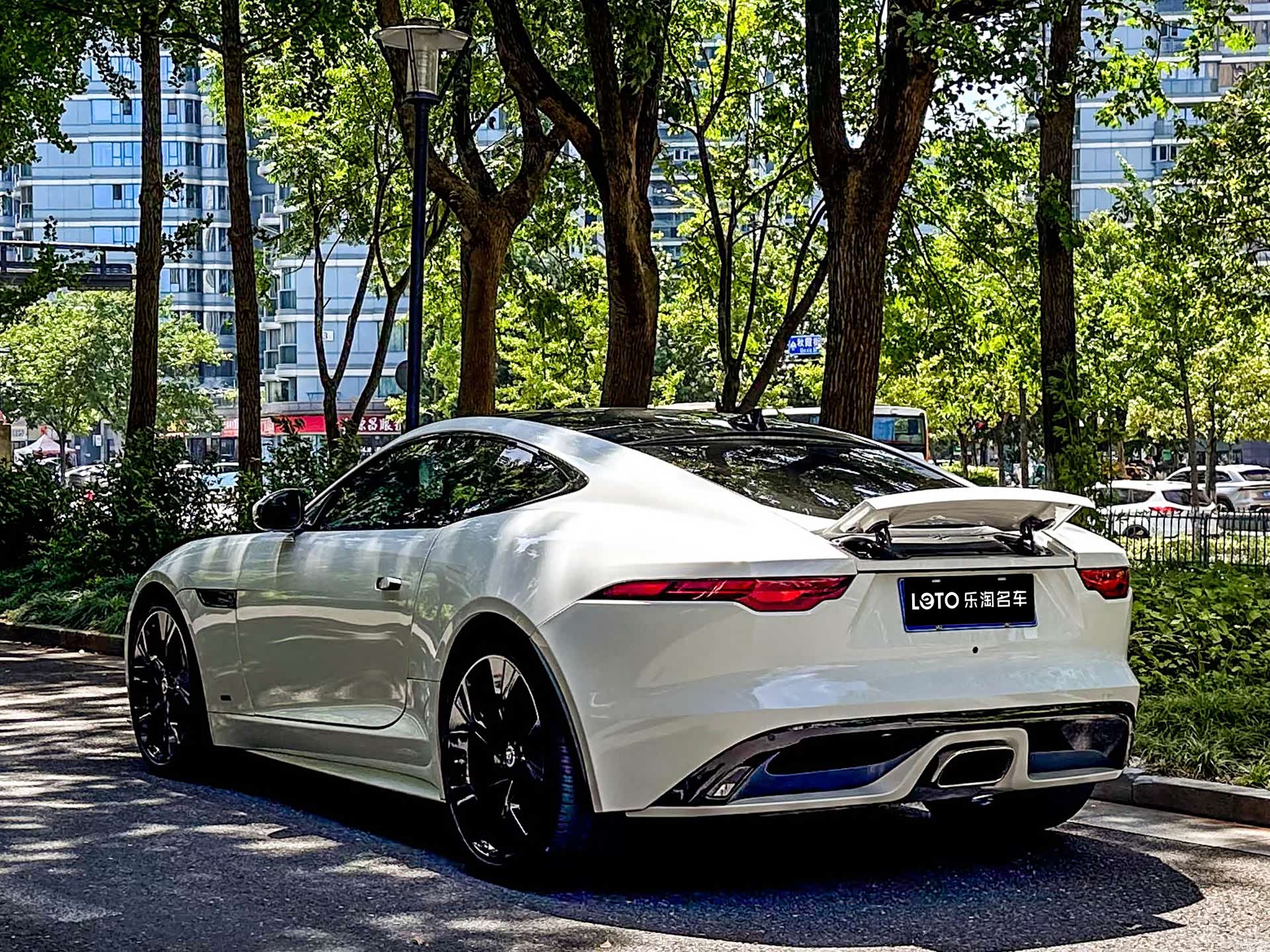 Jaguar F-TYPE, 2025 4
