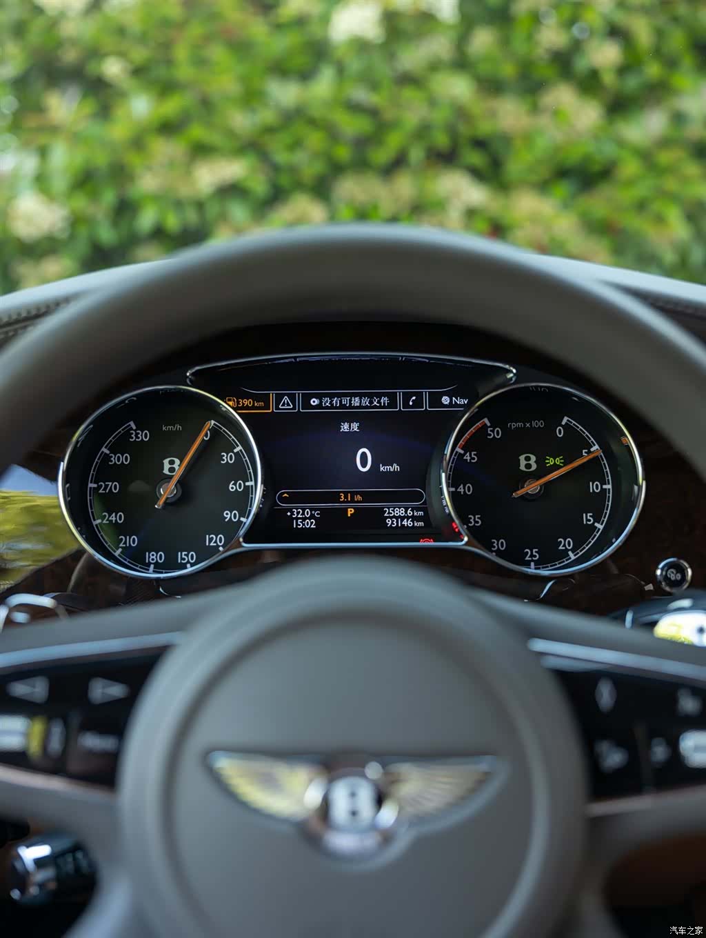 Bentley Mulsanne, 2015 14