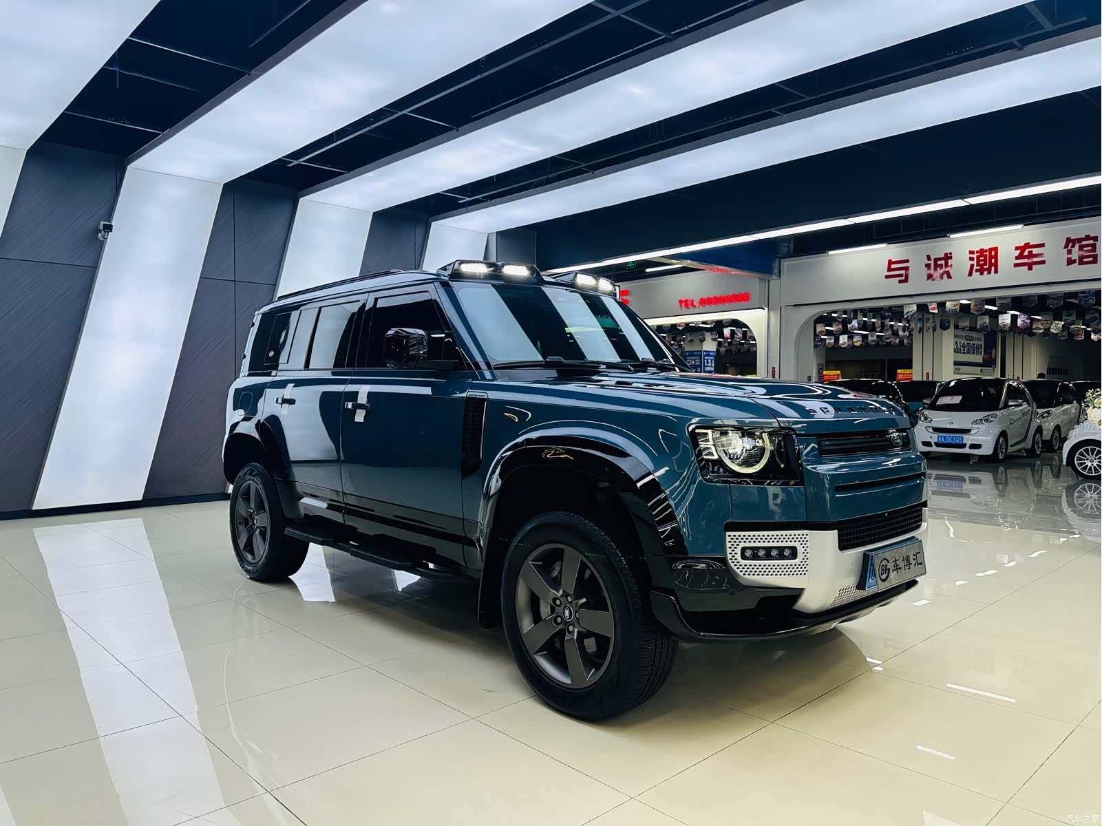 Land Rover Defender, 2021 4
