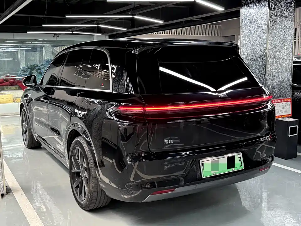Li Auto Ideal L8