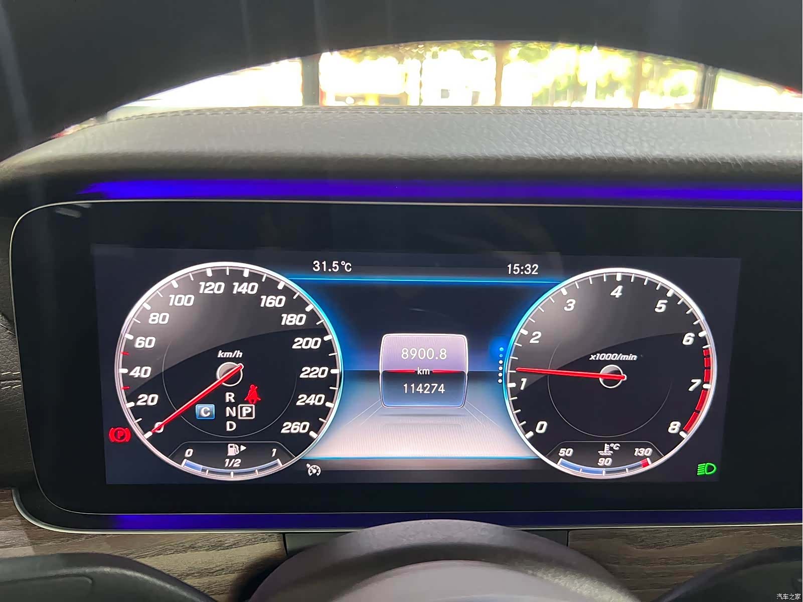Mercedes-Benz E-Class, 2019 10
