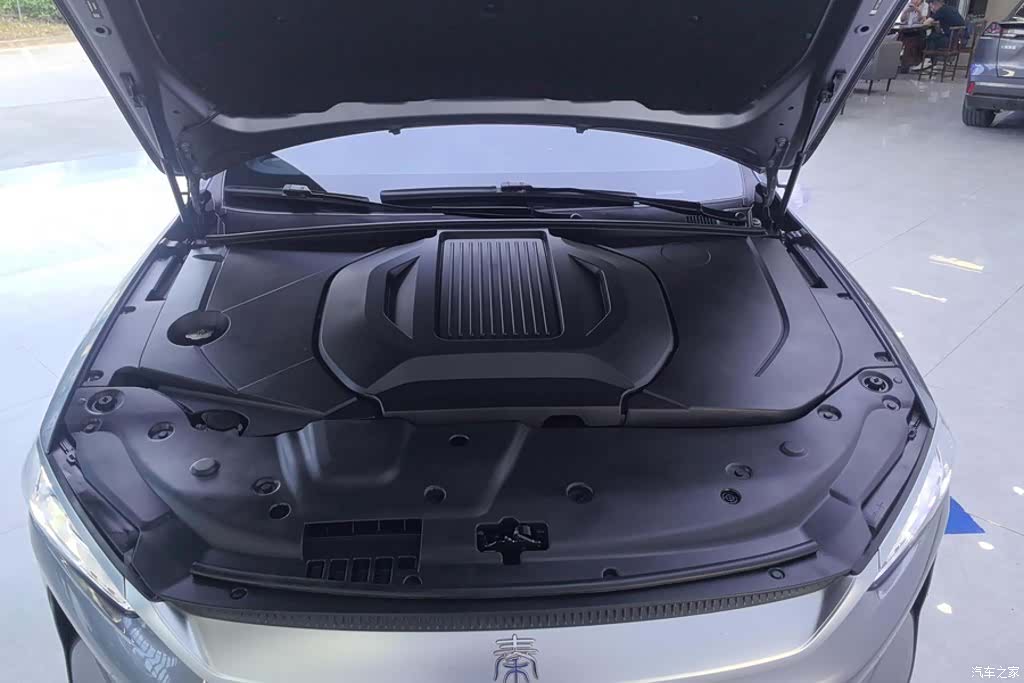 BYD Qin, 2022 10