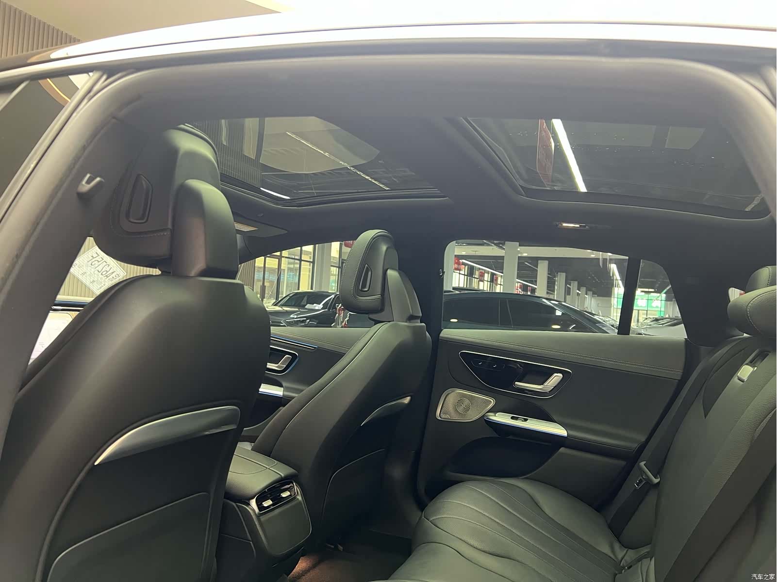 Mercedes-Benz EQE, 2024 17