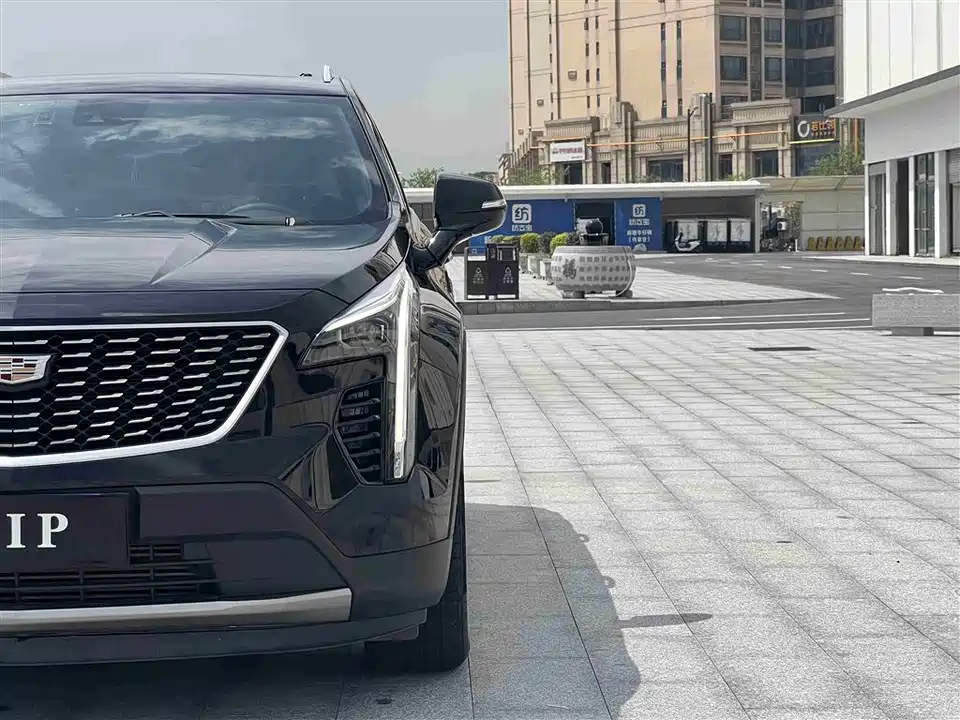 Cadillac XT4