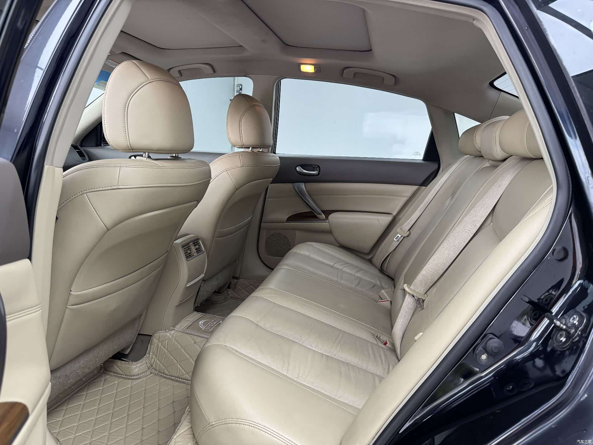 Nissan Teana, 2013 10