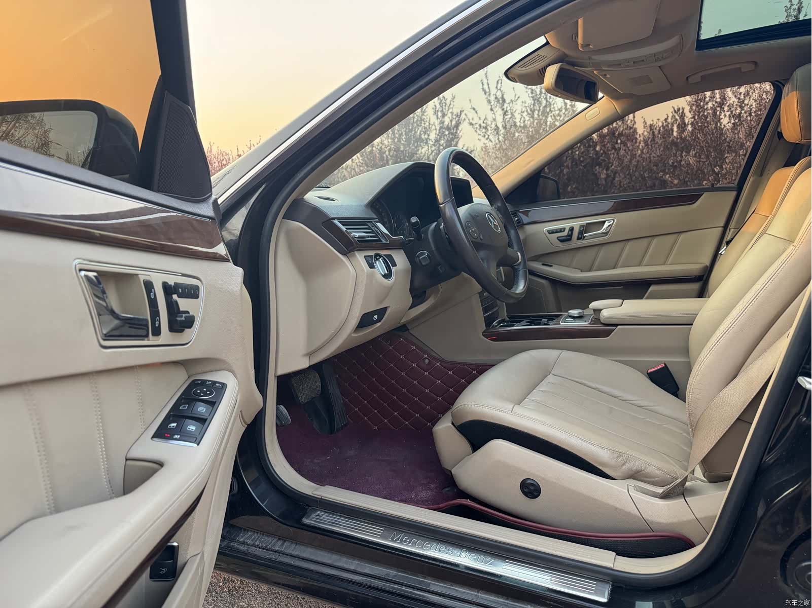 Mercedes-Benz E-Class, 2012 8
