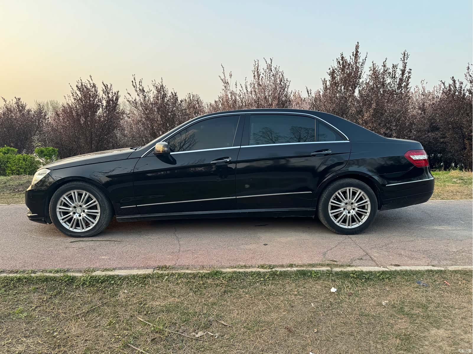 Mercedes-Benz E-Class, 2012 4