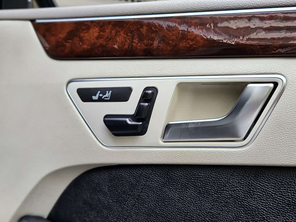 Mercedes-Benz E-class Mercedes-Benz E-class