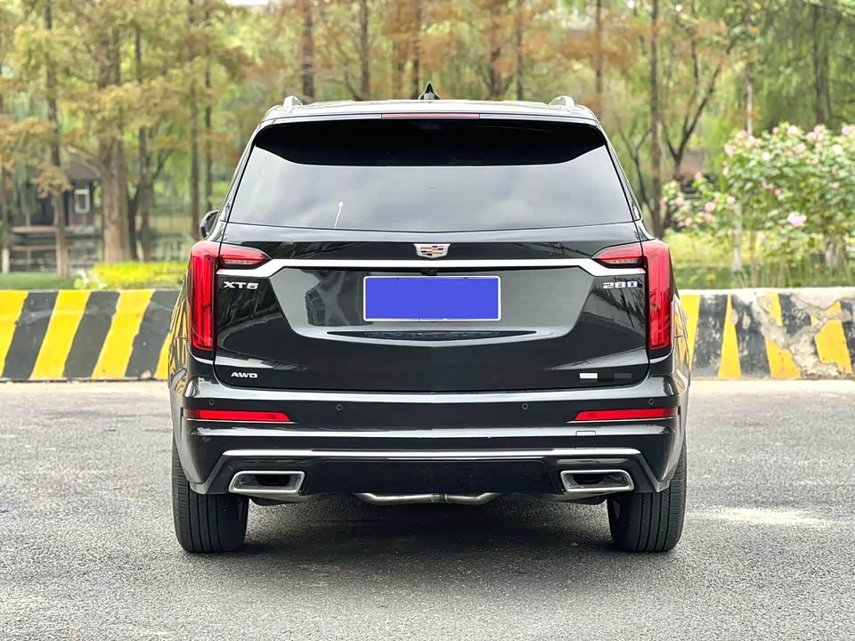 Cadillac XT6