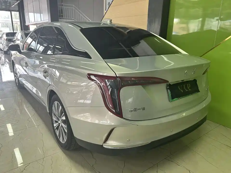 Hongqi E-QM5 Hongqi E-QM5
