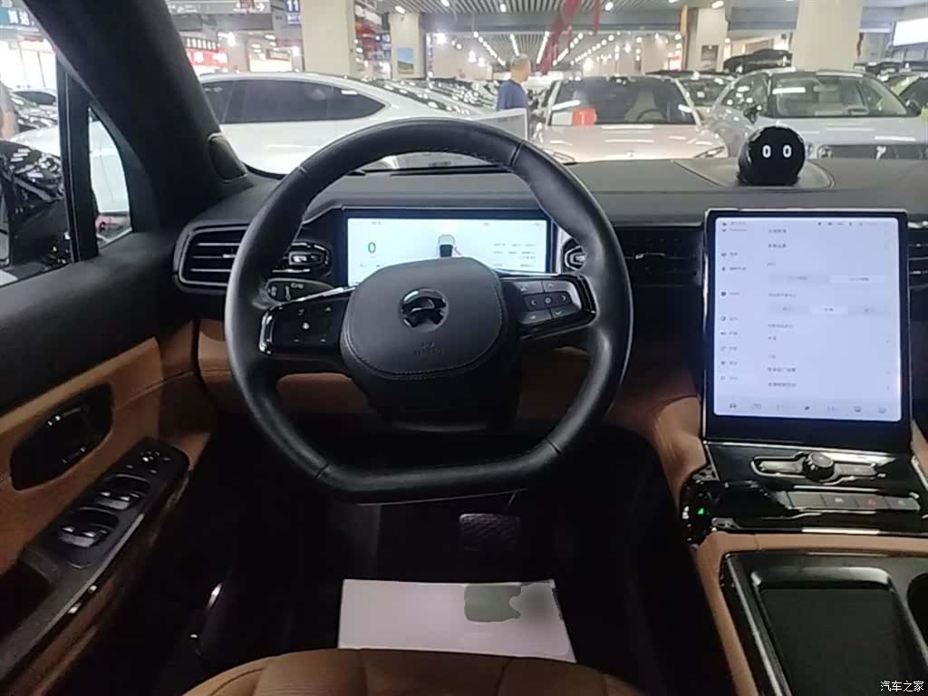 NIO ES8, 2022 11