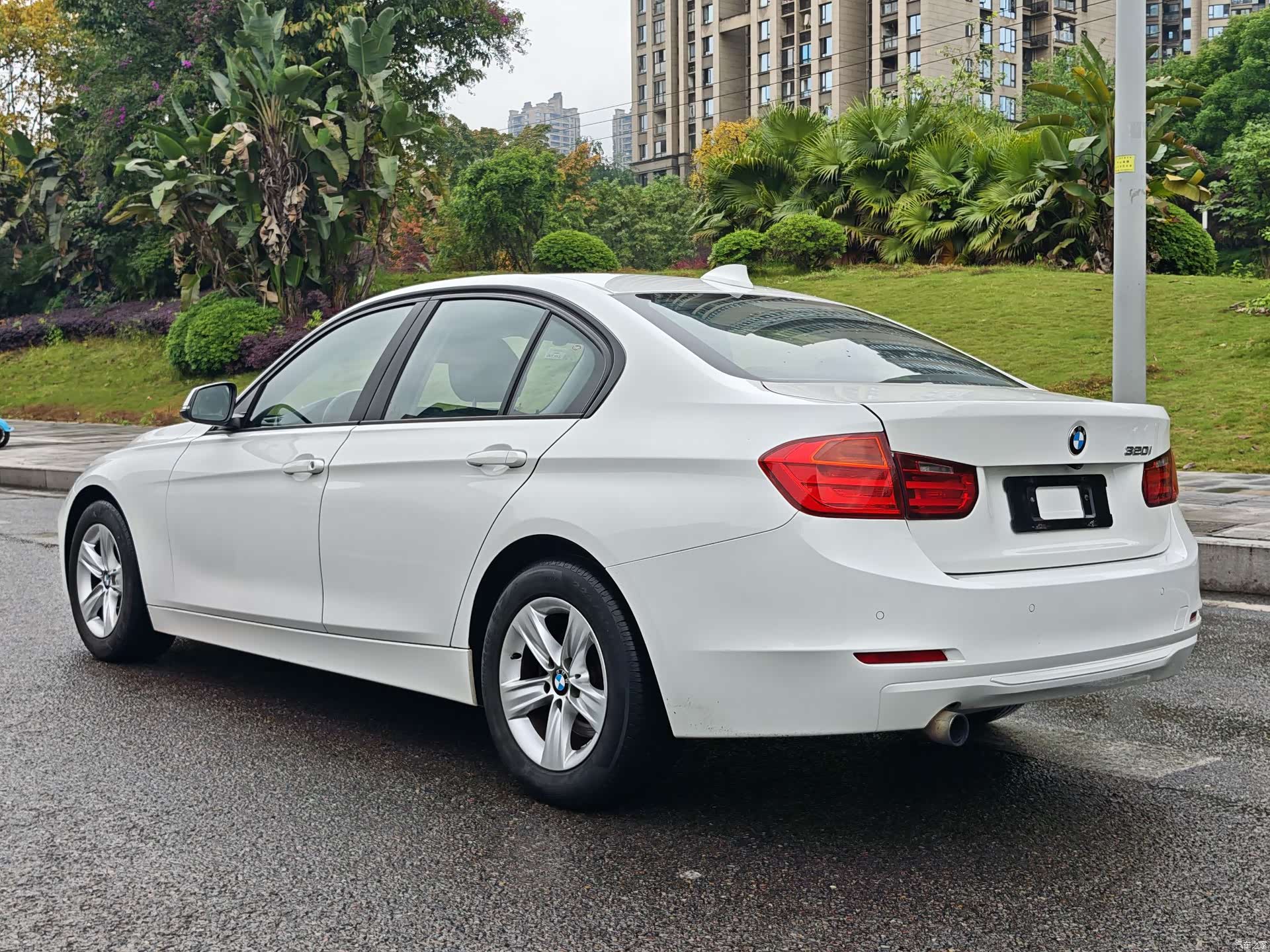 BMW 3 Series, 2015 11
