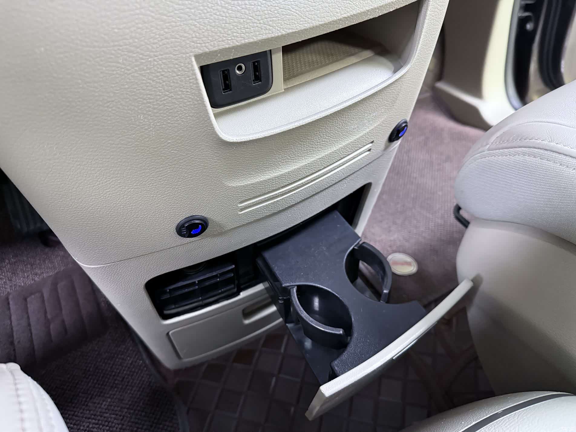 Buick GL8, 2019 23