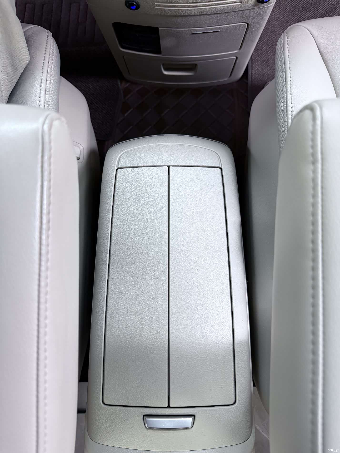 Buick GL8, 2019 24