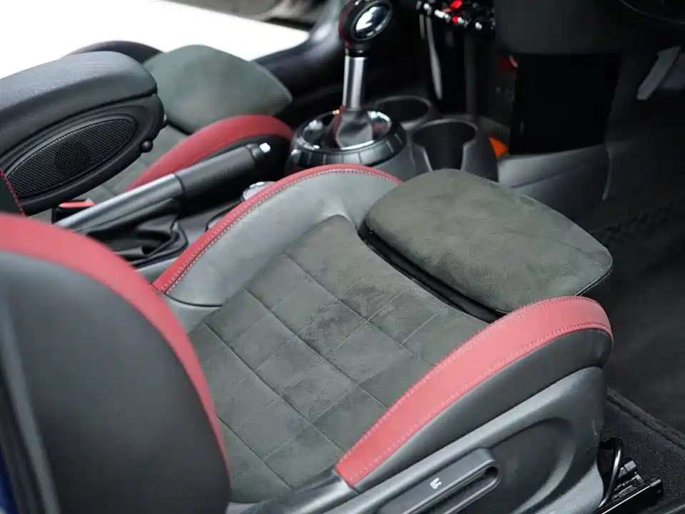 MINI JCW