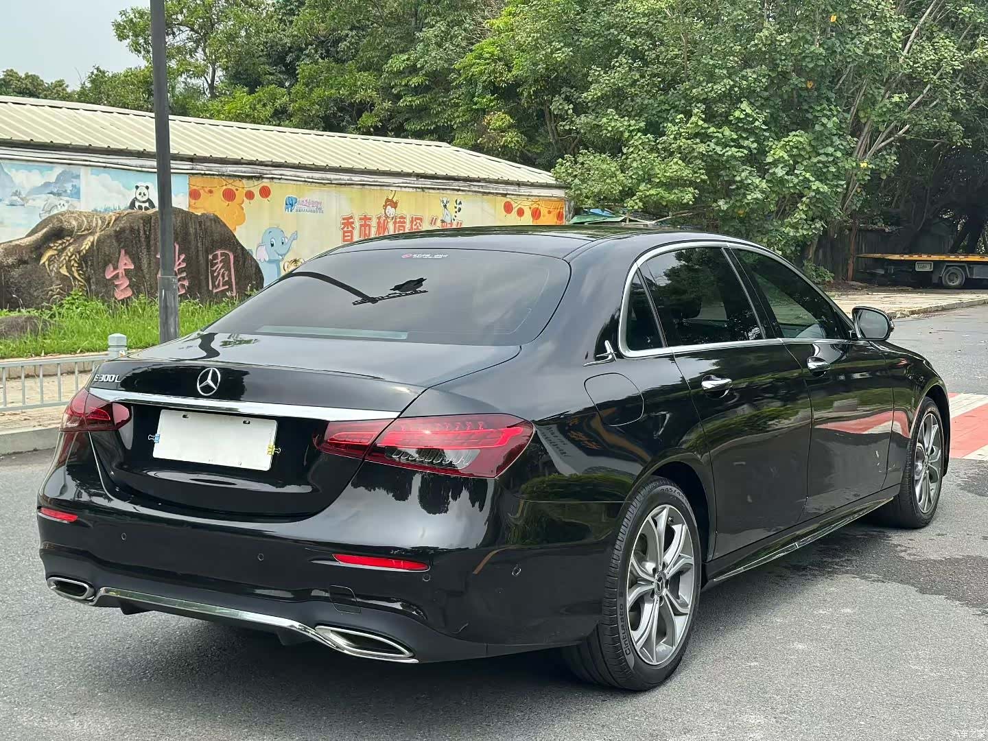 Mercedes-Benz E-Class, 2024 11
