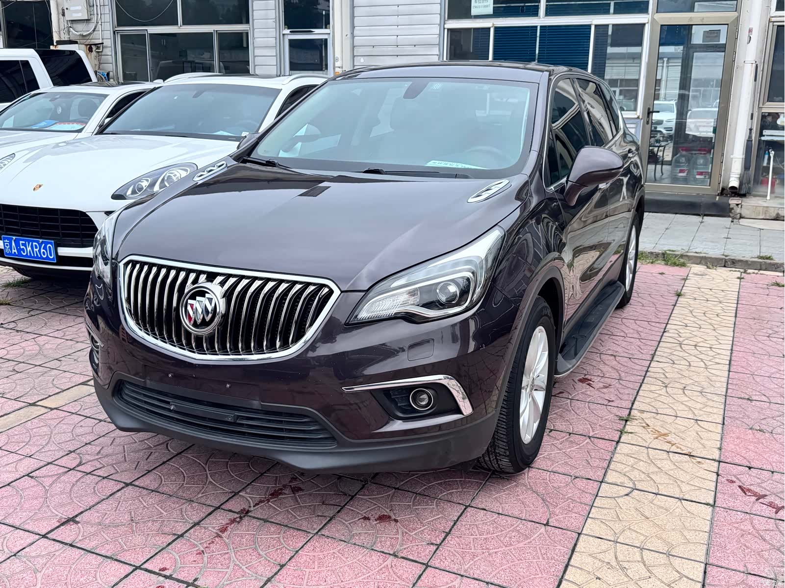 Buick Envision Plus, 2016 1