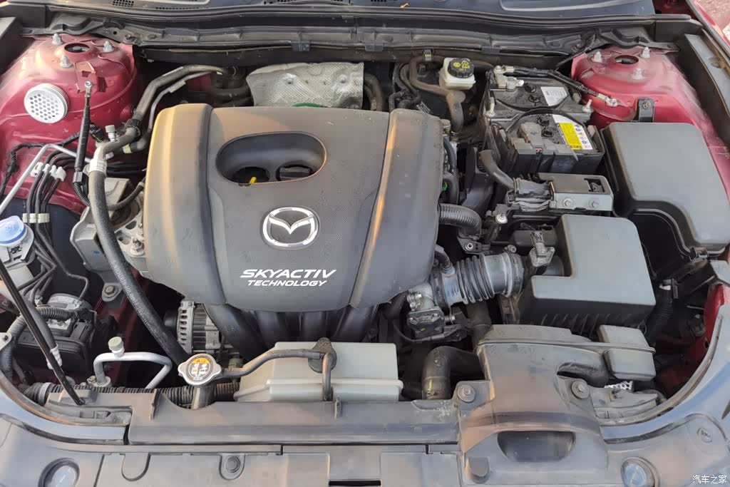 Mazda Mazda3, 2020 10