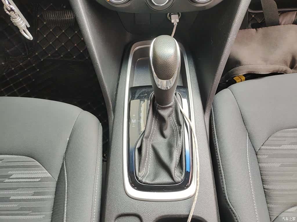 Chevrolet 320, 2019 14