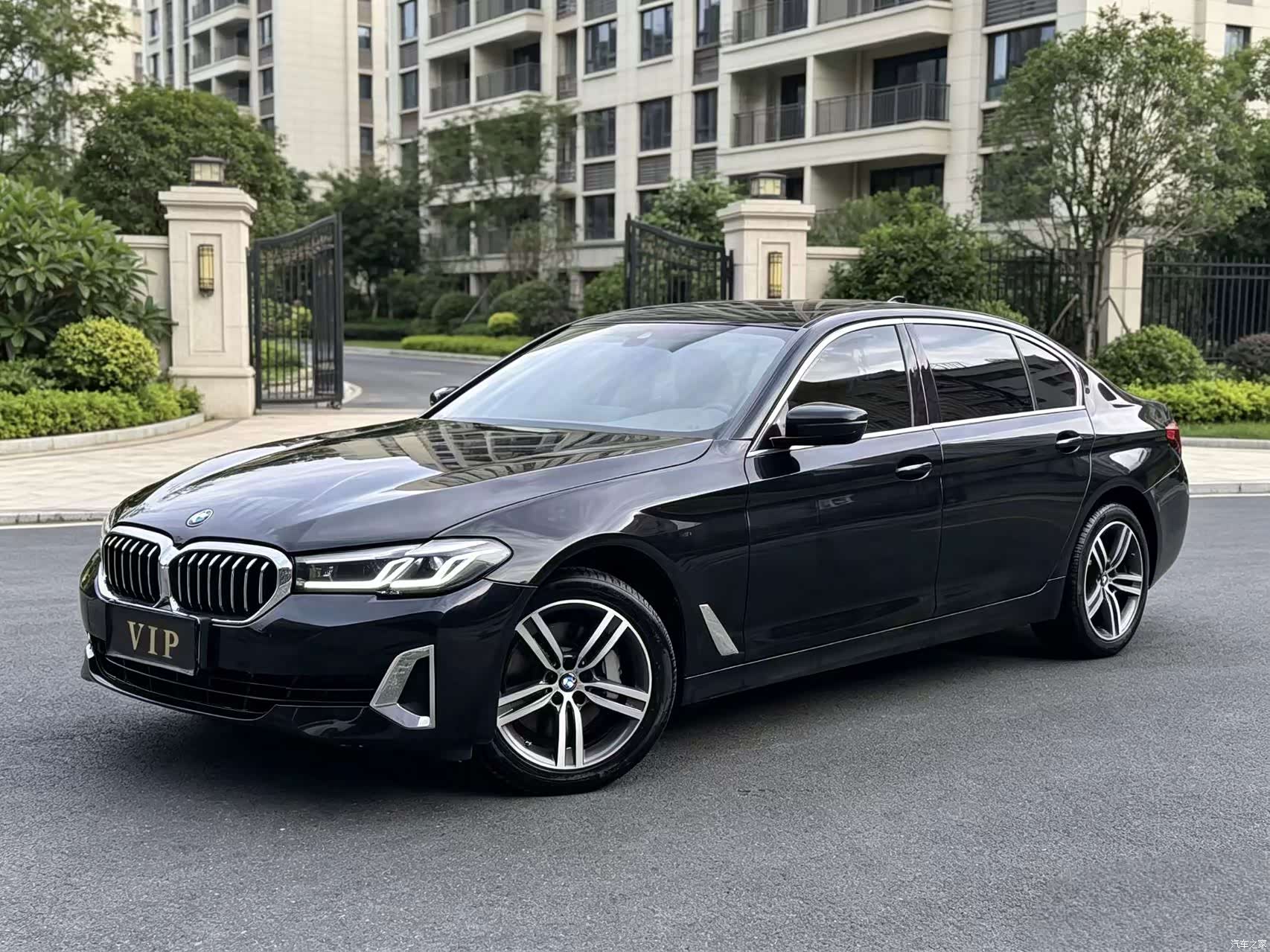 BMW 5 Series, 2021 1