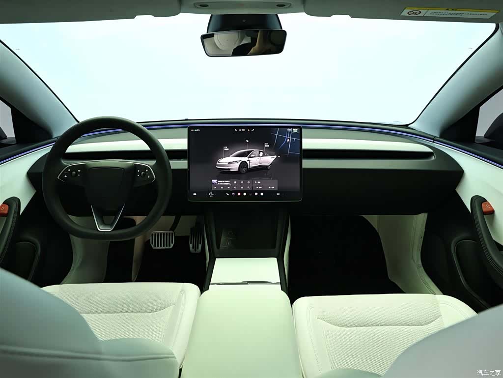 Tesla Model 3, 2025 16