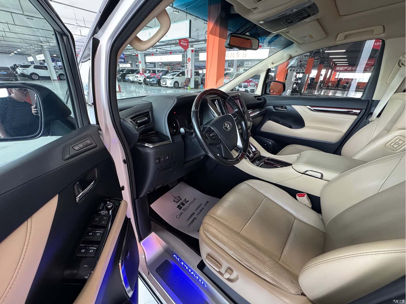 Toyota Alphard, 2018 4
