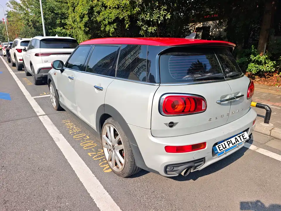 MINI JCW CLUBMAN